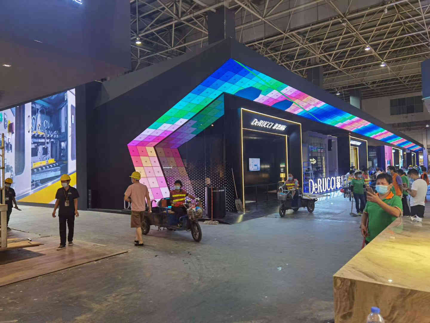 深圳展覽設(shè)計(jì)公司助力慕思驚艷亮相深圳展臺(tái)搭建